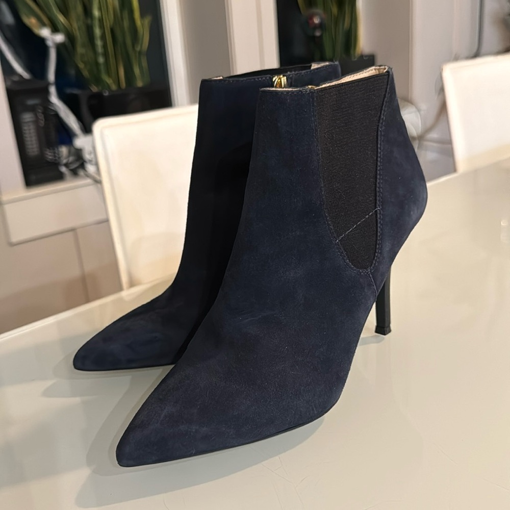 Nine West Blue Suede stiletto booties - size 7.5